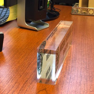 Transparent Cube Name Plate Acrylic Design OEM ODM Available